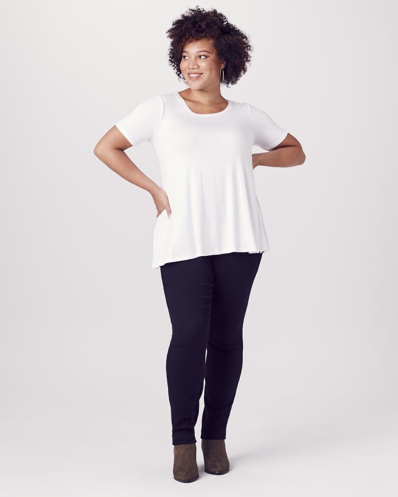 Plus size model with apple body shape wearing Bristol Skinny Jean by Meri Skye | Dia&Co | dia_product_style_image_id:143780